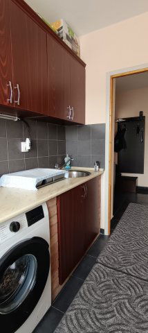 Eladó panellakás, Pécsett 38.6 M Ft, 1+1 szobás