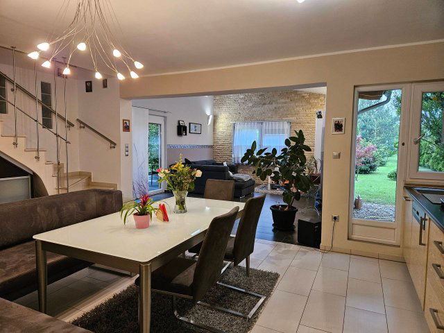 Eladó családi ház, Lukácsházán 124.9 M Ft, 5 szobás