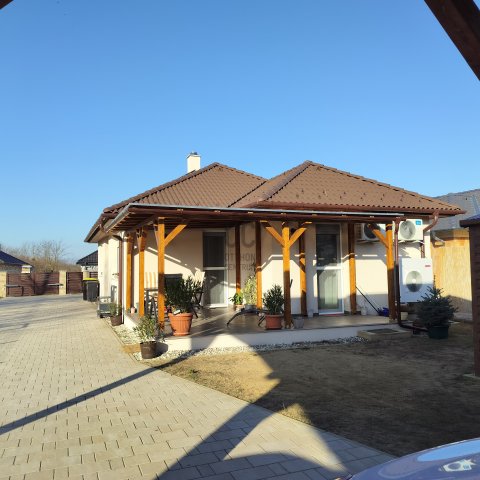 Eladó családi ház, Győrszemerén 125 M Ft, 5 szobás