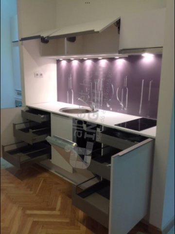 Kiadó téglalakás, albérlet, V. kerületben, Belgrád rakparton