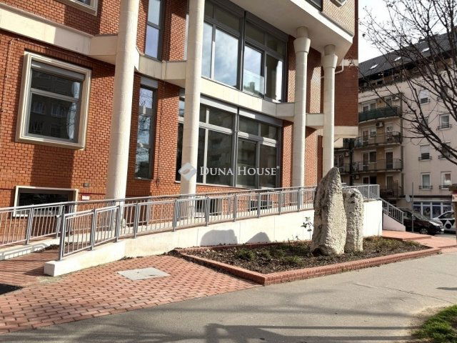 Eladó téglalakás, Budapesten, XIII. kerületben 145 M Ft