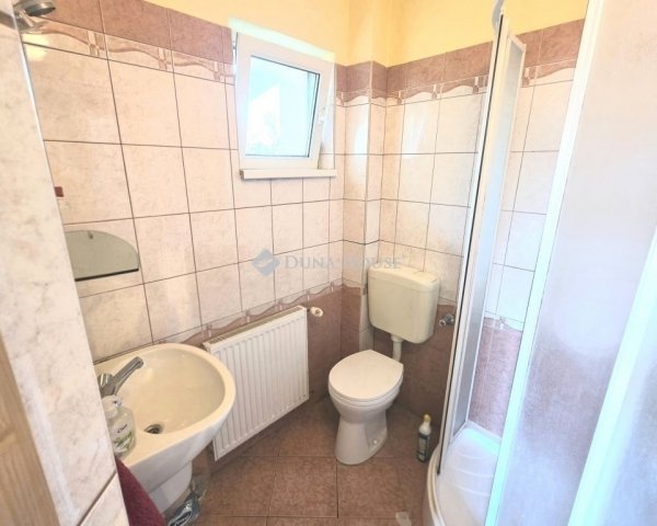 Eladó családi ház, Fóton 137 M Ft, 6 szobás