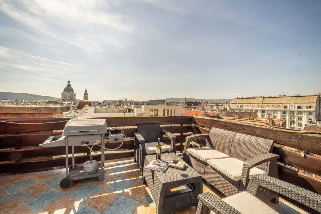 Eladó téglalakás, Budapesten, VI. kerületben 178.9 M Ft