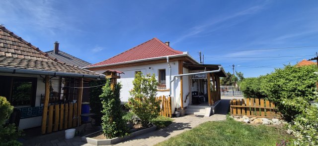 Eladó családi ház, Debrecenben 88.8 M Ft, 1+4 szobás