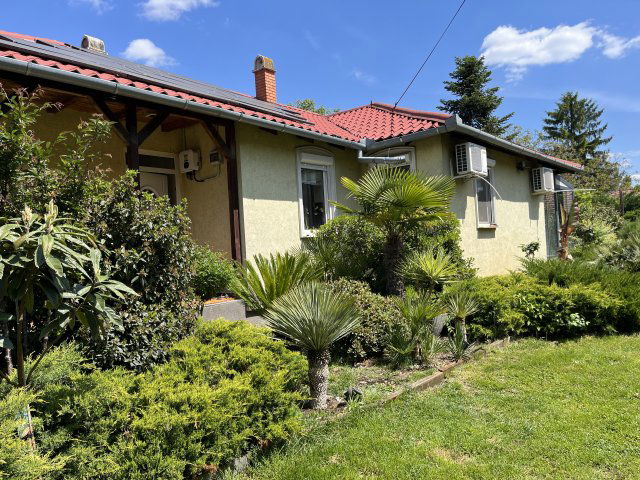 Eladó családi ház, Kecskeméten 86.9 M Ft, 3+1 szobás