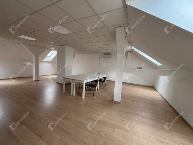 Kiadó iroda, Győrött 141 E Ft / hó, 1 szobás