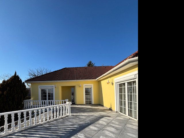 Eladó családi ház, Szombathelyen 134.4 M Ft, 3+1 szobás