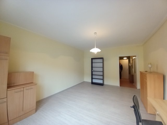 Kiadó téglalakás, albérlet, Pécsett, Király utcában, 1 szobás