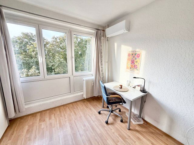 Eladó téglalakás, Pécsett 54.9 M Ft, 2 szobás