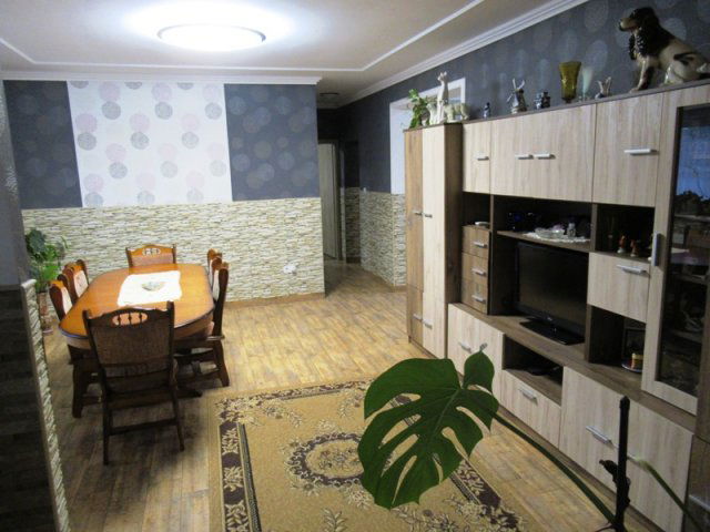 Eladó családi ház, Kakucson 115 M Ft, 8 szobás