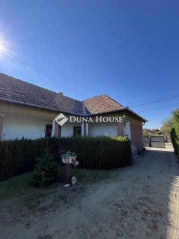 Eladó családi ház, Dabason 65 M Ft, 2 szobás