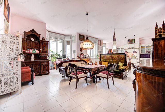 Eladó téglalakás, Budapesten, II. kerületben 199.9 M Ft