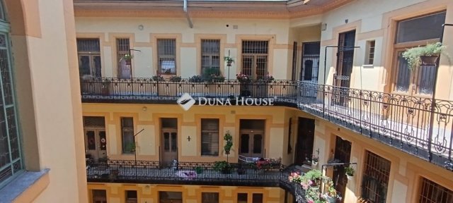 Eladó téglalakás, Budapesten, VII. kerületben 139.9 M Ft