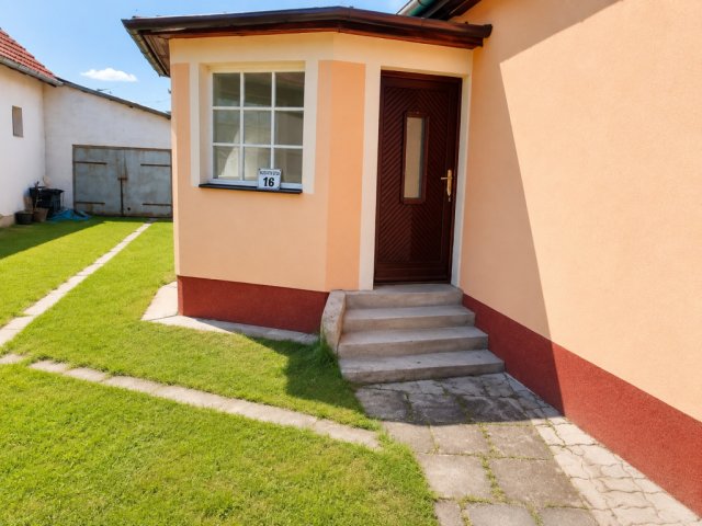 Eladó családi ház, Berettyóújfaluban 42 M Ft, 2 szobás