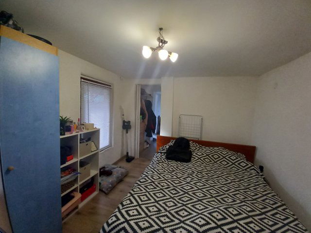 Eladó családi ház, Pécsett, Mohácsi úton 25 M Ft, 1 szobás