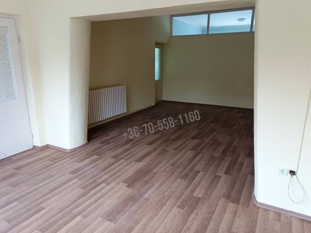 Kiadó családi ház, albérlet, Vácon 400 E Ft / hó, 4+1 szobás