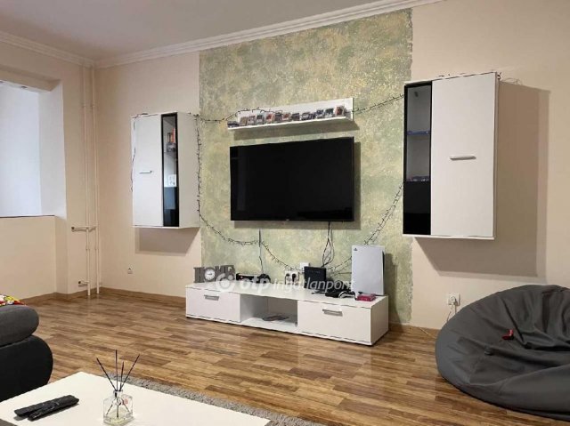 Eladó téglalakás, Hajdúszoboszlón 79.5 M Ft, 3 szobás