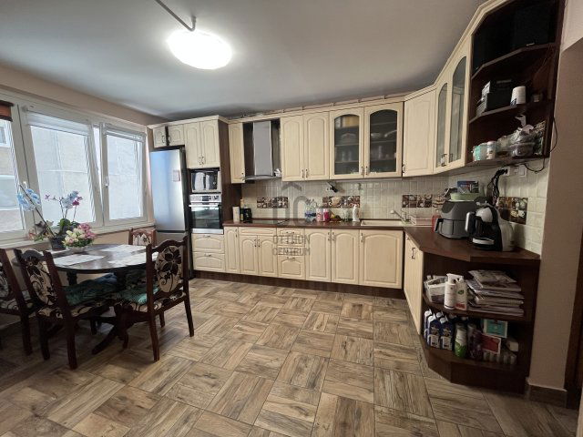 Eladó panellakás, Debrecenben 62 M Ft, 2 szobás