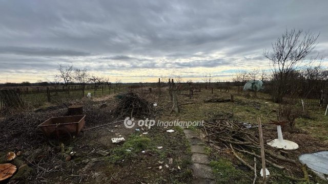 Eladó családi ház, Mezőlakon 37.5 M Ft, 3 szobás