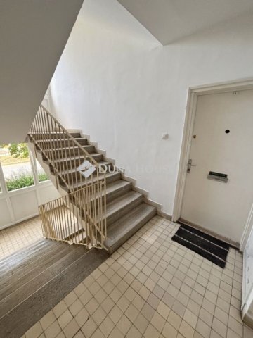 Eladó téglalakás, Szombathelyen 37.9 M Ft, 2 szobás