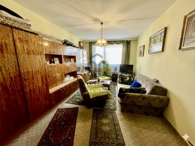 Eladó panellakás, Sopronban 52 M Ft, 2 szobás