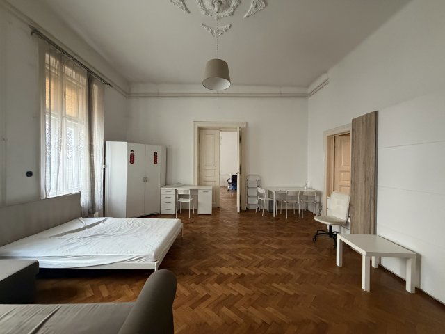 Eladó téglalakás, Budapesten, VII. kerületben 108 M Ft, 3 szobás