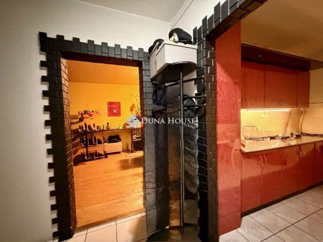 Eladó panellakás, Budapesten, IV. kerületben 79 M Ft, 3 szobás