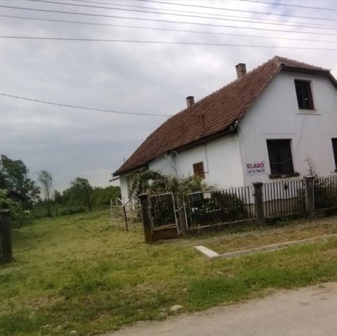 Eladó családi ház, Csengerújfaluban 6.99 M Ft, 4 szobás