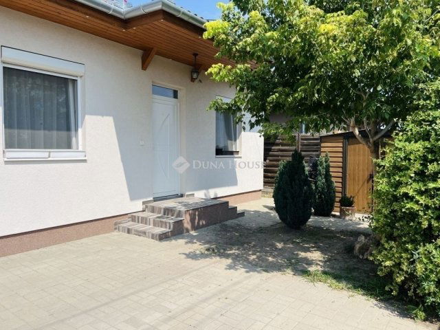Eladó családi ház, Halásztelken 99.5 M Ft, 4 szobás