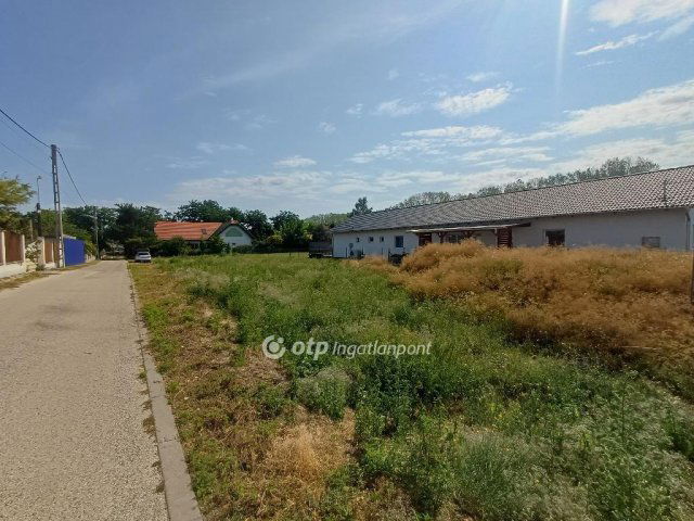 Eladó telek, Bugyin 26 M Ft / költözzbe.hu