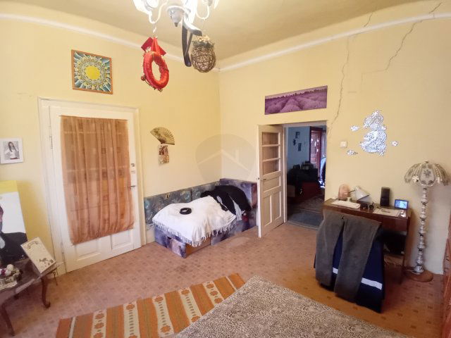 Eladó családi ház, Heréden 18 M Ft, 3 szobás