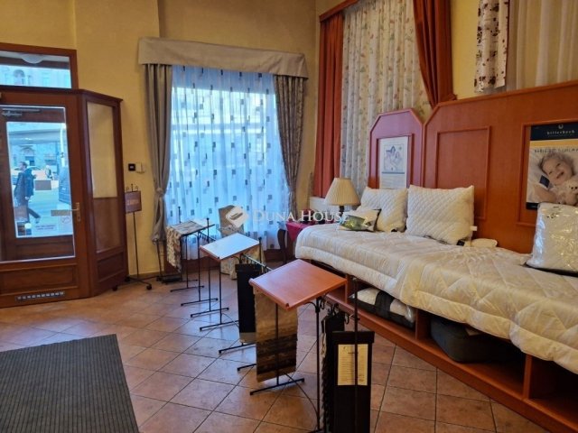 Kiadó üzlethelyiség, Budapesten, VIII. kerületben 500 E Ft / hó