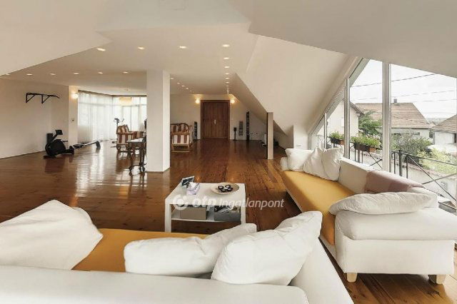 Eladó családi ház, Pilisborosjenőn 249 M Ft, 6+1 szobás