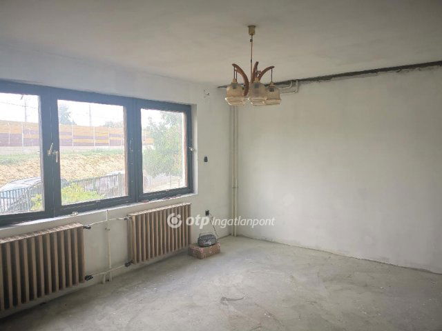 Eladó családi ház, Dunaharasztin 96.9 M Ft, 4 szobás