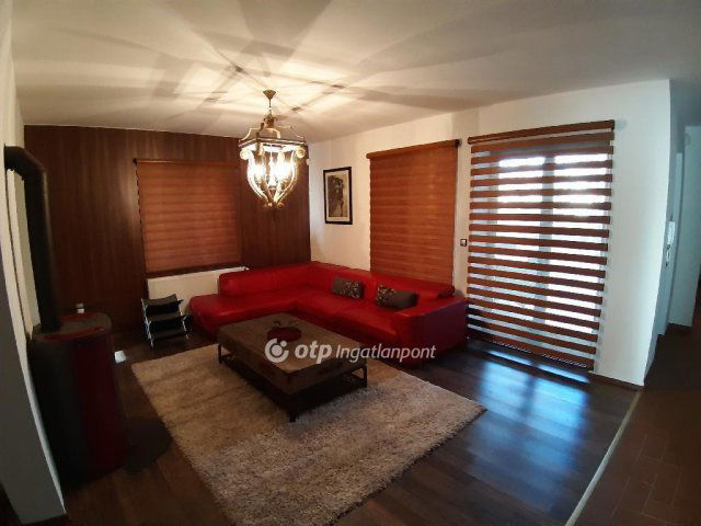 Eladó családi ház, Siófokon 395 M Ft, 6 szobás