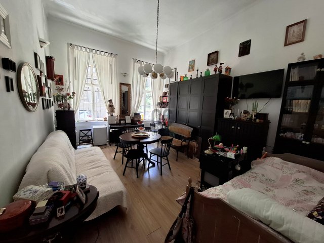 Eladó téglalakás, Budapesten, VI. kerületben, Bajnok utcában