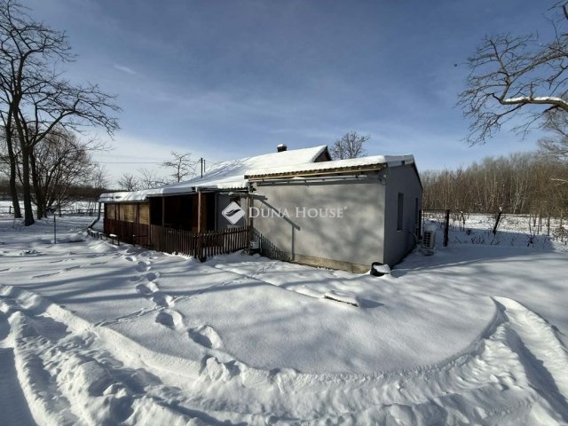 Eladó mezogazdasagi ingatlan, Szabadszálláson 20 M Ft, 3 szobás