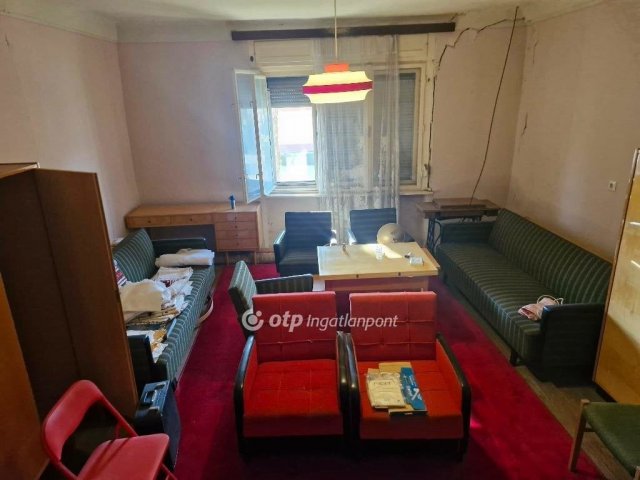 Eladó családi ház, Tengelicén 21.99 M Ft, 3+1 szobás