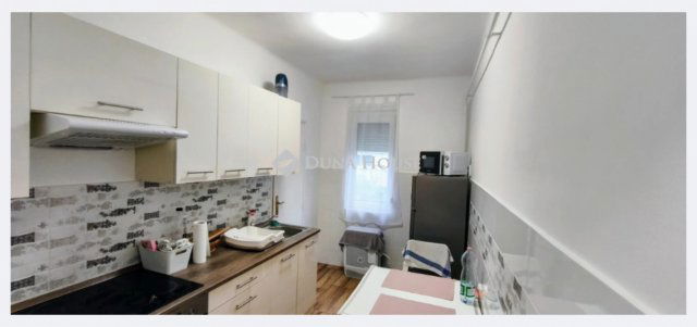 Kiadó téglalakás, albérlet, Pécsett 200 E Ft / hó, 2 szobás