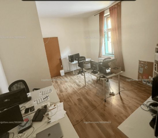 Eladó téglalakás, Veszprémben 70 M Ft, 2 szobás