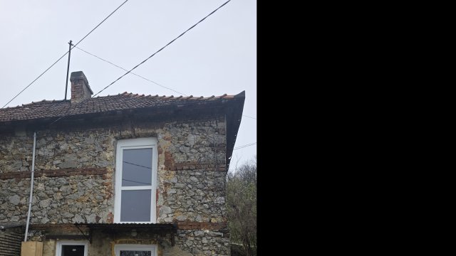 Eladó ikerház, Pécsett 22 M Ft, 2 szobás / költözzbe.hu