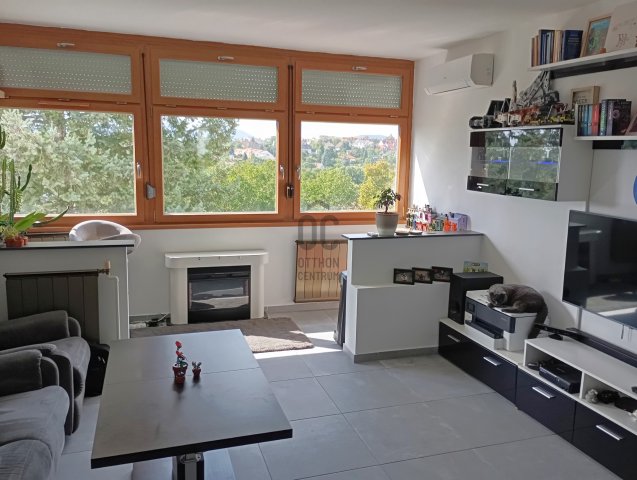 Eladó téglalakás, Szentendrén 89.9 M Ft, 4 szobás