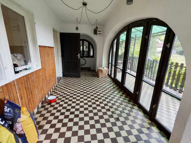 Eladó családi ház, Pécsett 29.9 M Ft, 1 szobás