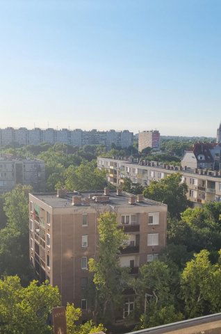 Eladó panellakás, Debrecenben 62 M Ft, 3 szobás