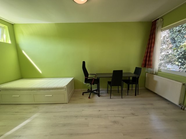 Kiadó téglalakás, albérlet, III. kerületben, Benedek Elek utcában