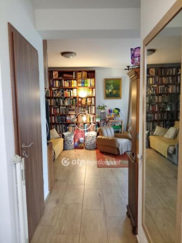 Eladó sorház, Vácon 109.2 M Ft, 1+3 szobás