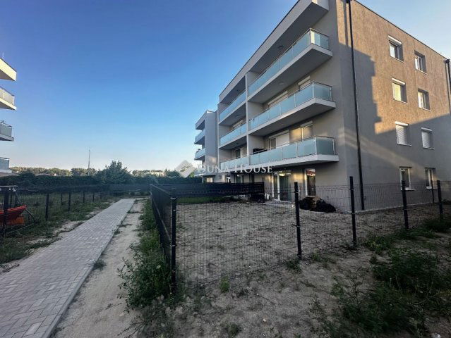 Kiadó téglalakás, albérlet, Győrött 220 E Ft / hó, 3 szobás