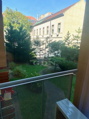 Eladó téglalakás, Budapesten, IX. kerületben 67.9 M Ft, 1 szobás