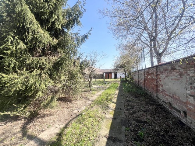 Eladó családi ház, Tótkomlóson 17.5 M Ft, 2+1 szobás