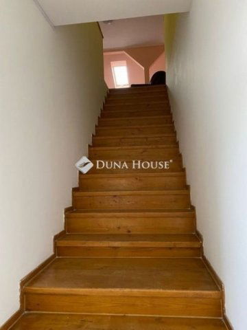 Eladó iroda, Kisteleken 135 M Ft / költözzbe.hu